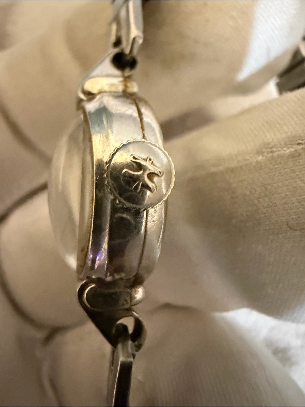 Vintage Hamilton Ladies Mechanical Watch – 10K Gold Filled Round Art Deco Case - Picture 7 of 13
